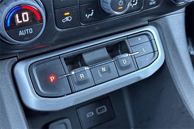 2023 GMC Acadia Vehicle Photo in ELK GROVE, CA 95757-8703
