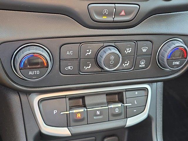 2022 GMC Terrain Vehicle Photo in Pleasant Hills, PA 15236