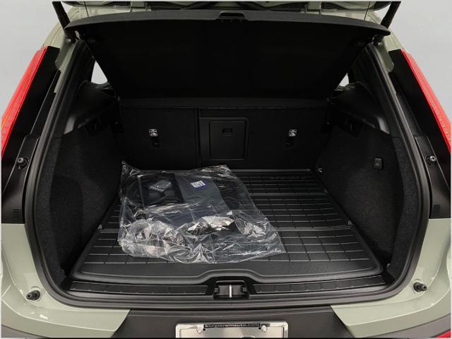 2025 Volvo XC40 Vehicle Photo in Appleton, WI 54913