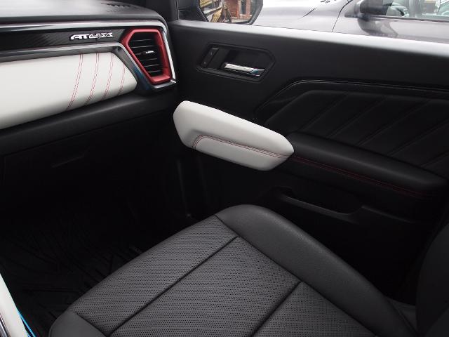 2023 GMC Canyon Vehicle Photo in MADISON, IN 47250-1611