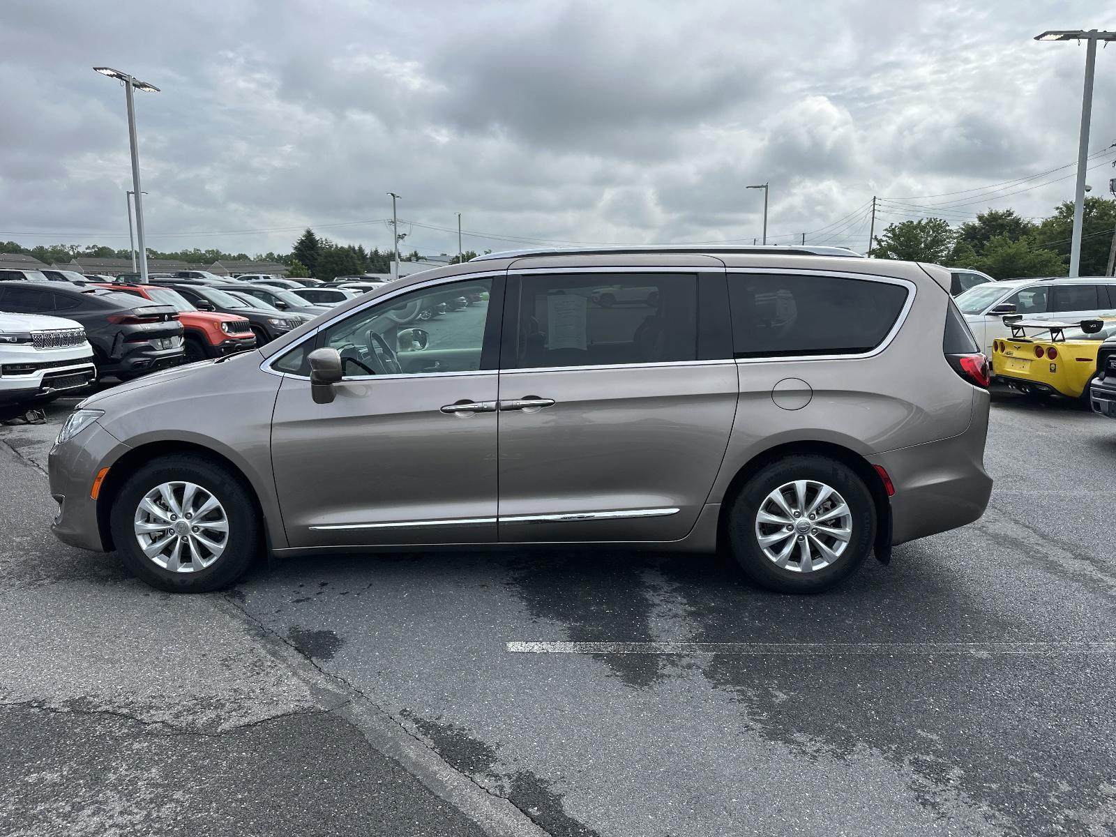 2018 Chrysler Pacifica Vehicle Photo in Mechanicsburg, PA 17050-1707