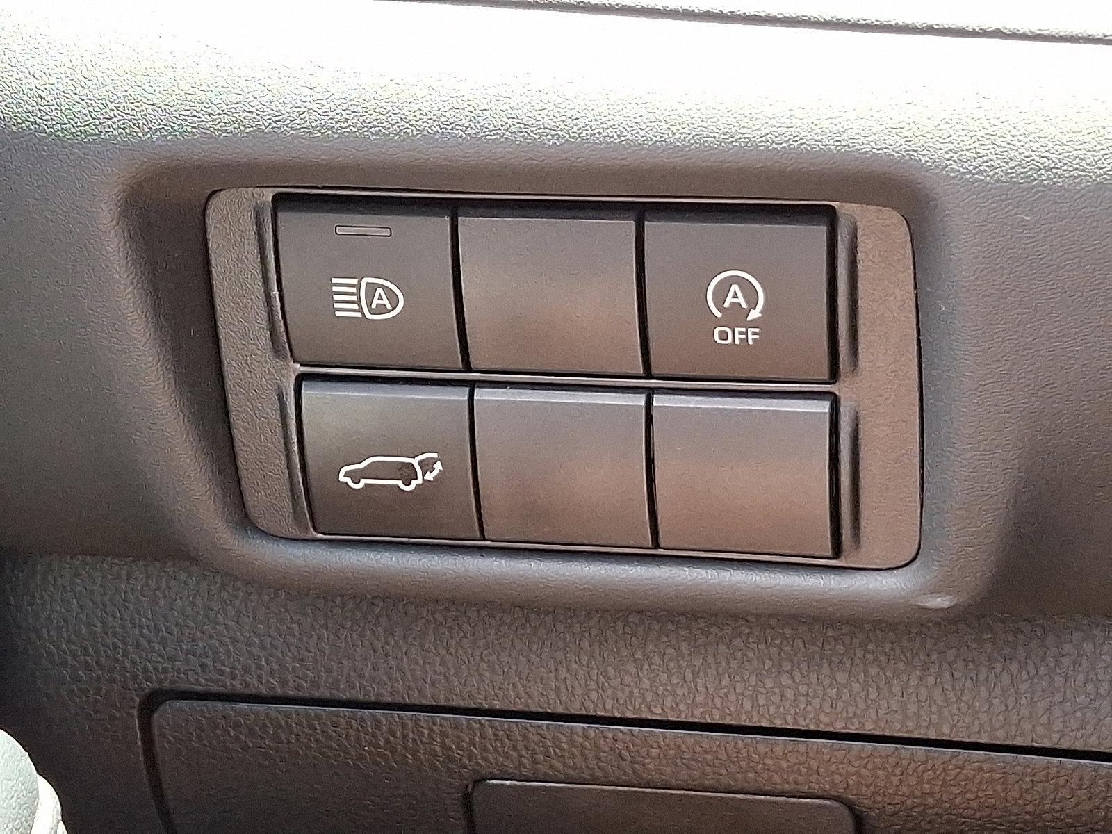 2024 Toyota Highlander Vehicle Photo in Trevose, PA 19053