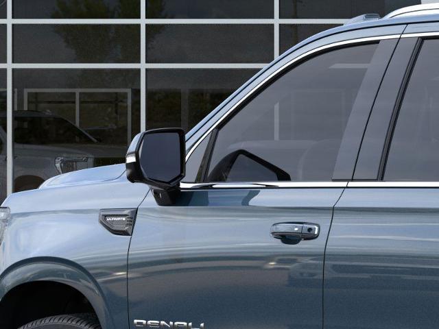 2025 GMC Yukon XL Vehicle Photo in GREEN BAY, WI 54303-3330