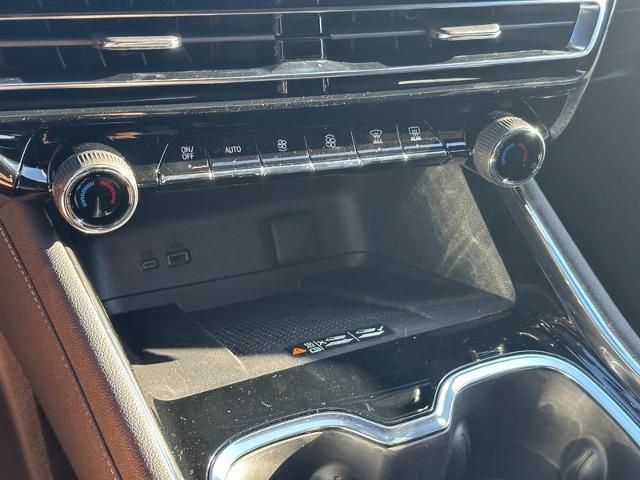2026 Chevrolet Traverse Vehicle Photo in COLUMBIA, MO 65203-3903