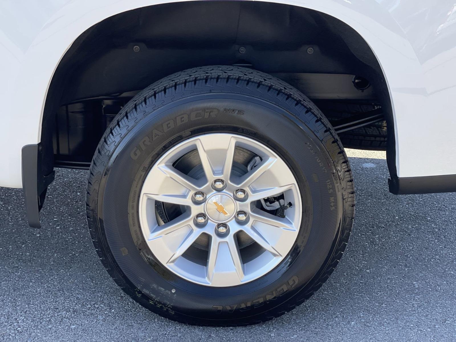 2025 Chevrolet Silverado 1500 Vehicle Photo in BENTONVILLE, AR 72712-4322