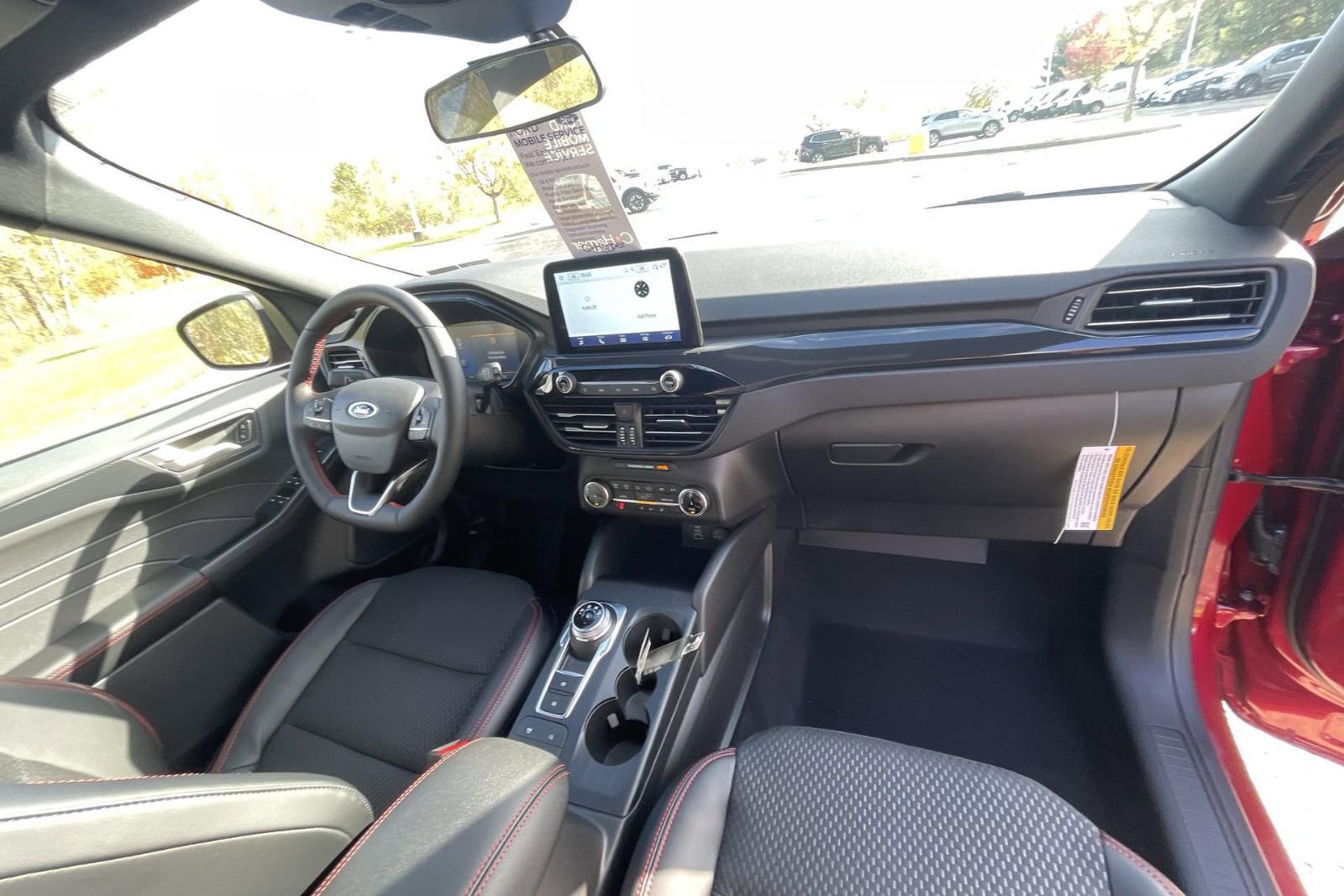 2025 Ford Escape Vehicle Photo in Belle Vernon, PA 15012