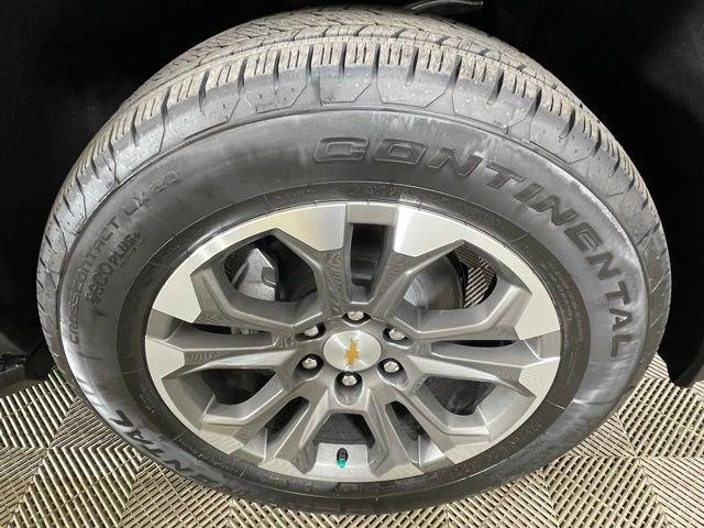 2025 Chevrolet Tahoe Vehicle Photo in PHOENIX, AZ 85014-3381