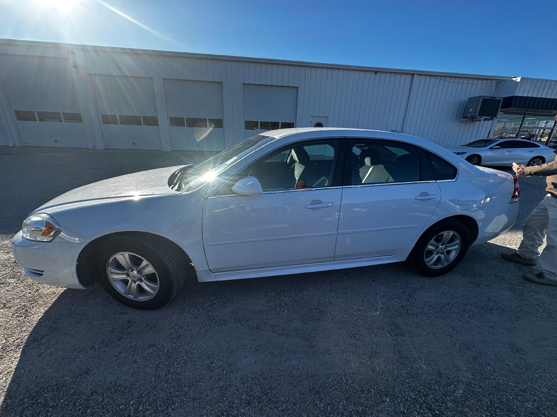 Used 2016 Chevrolet Impala Limited 1FL with VIN 2G1WA5E34G1132693 for sale in Farmville, VA