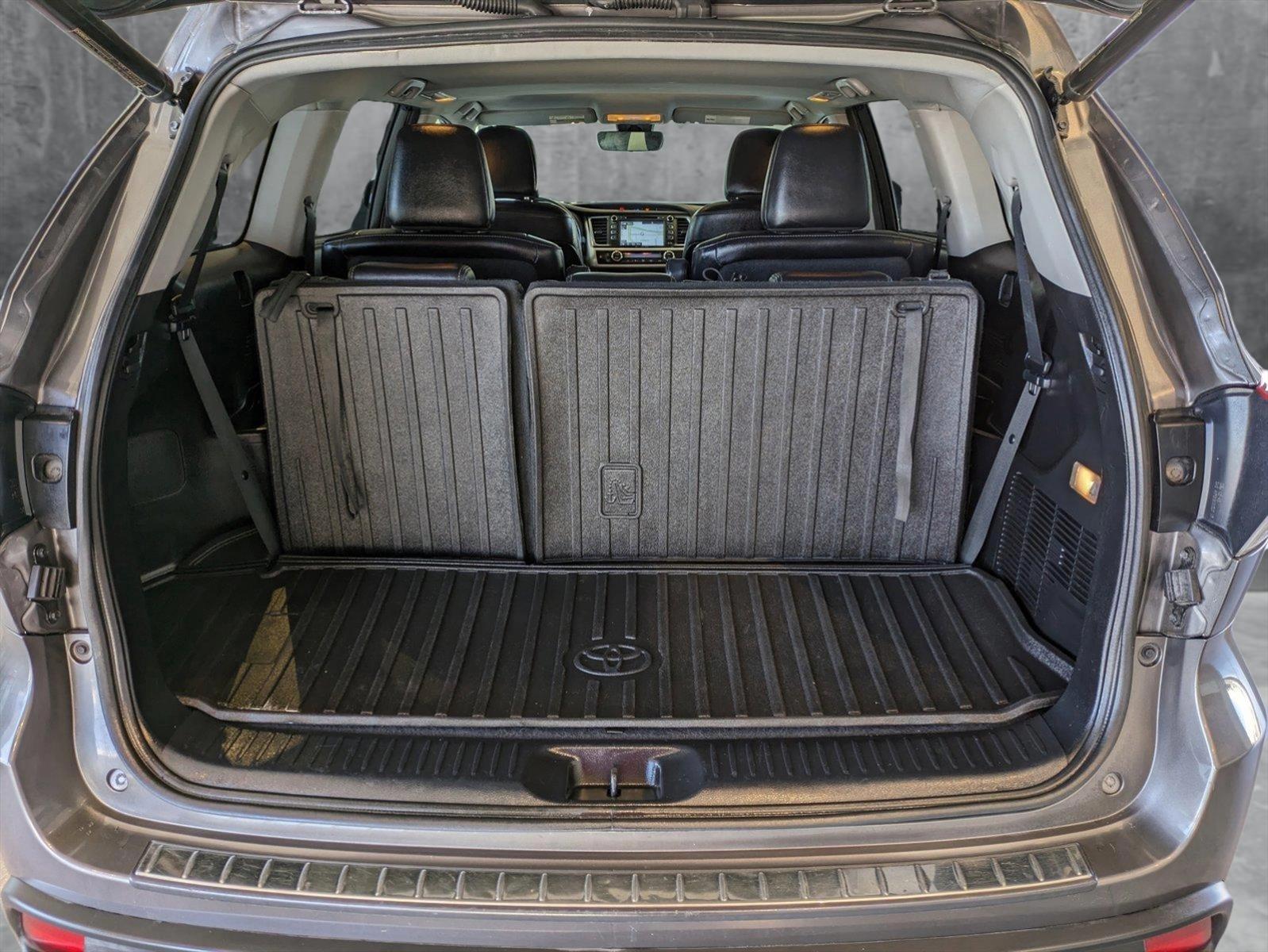 2017 Toyota Highlander Vehicle Photo in Las Vegas, NV 89149