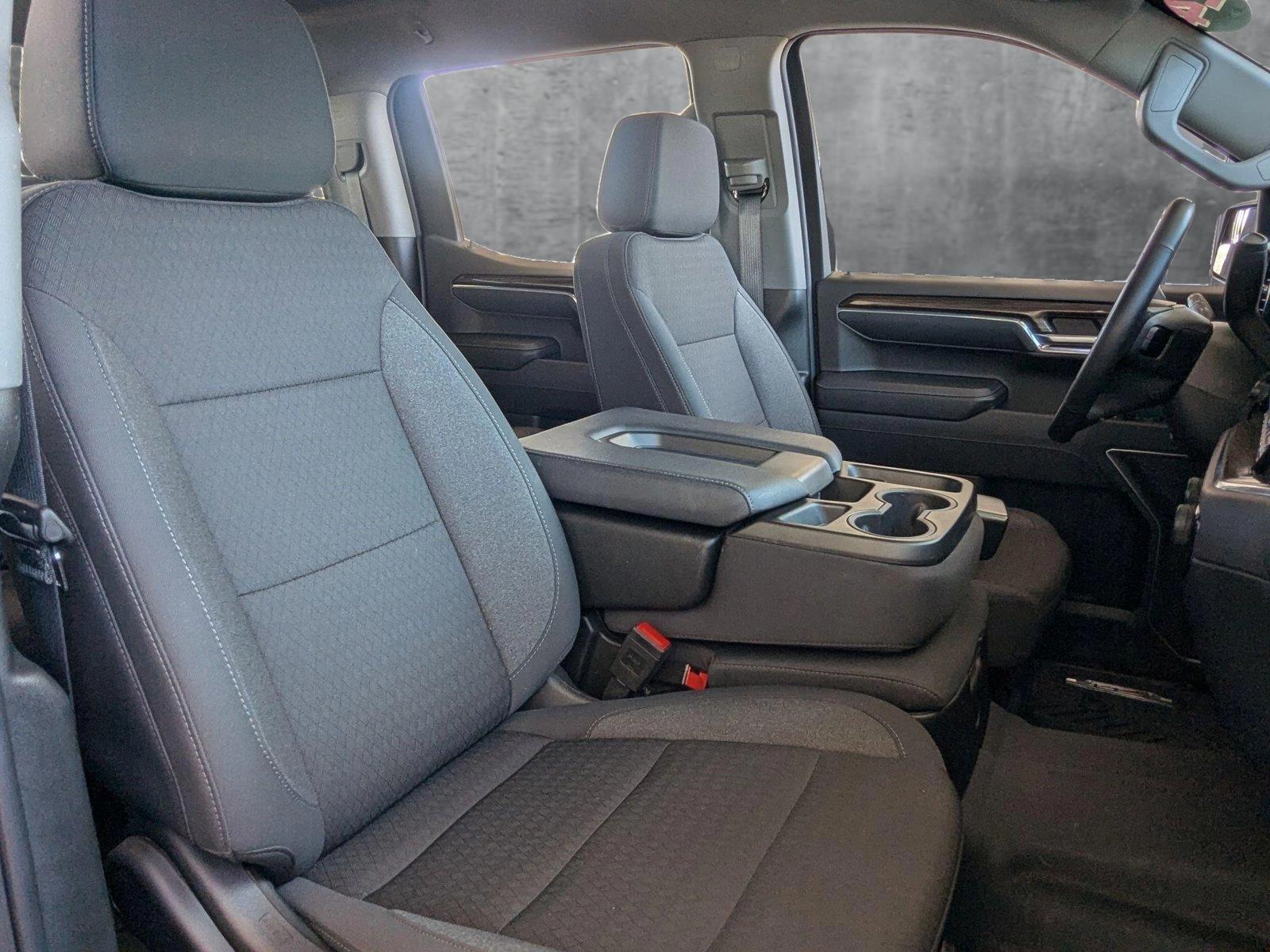 2024 Chevrolet Silverado 1500 Vehicle Photo in VALENCIA, CA 91355-1705