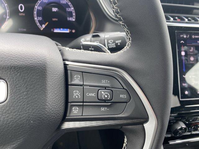 2025 Jeep Grand Cherokee L Vehicle Photo in Doylsetown, PA 18901