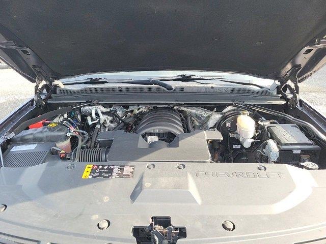 2017 Chevrolet Suburban Vehicle Photo in THOMPSONTOWN, PA 17094-9014