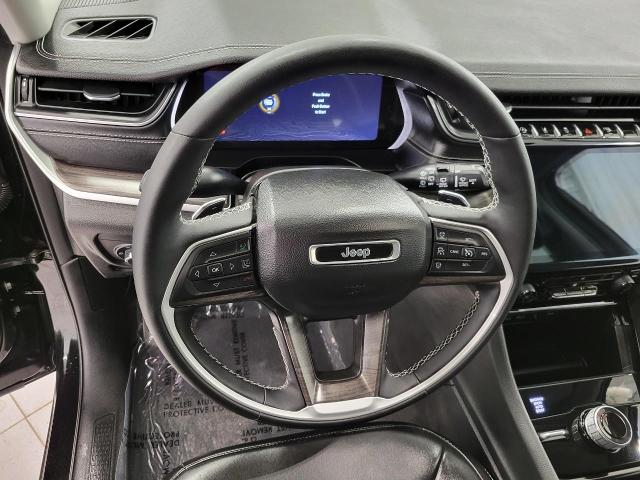 2023 Jeep Grand Cherokee L Vehicle Photo in Kaukauna, WI 54130