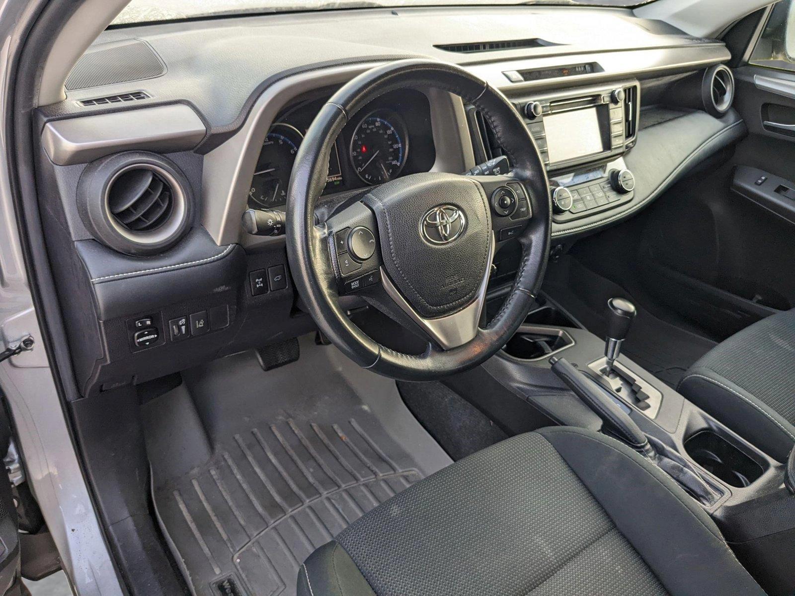 2018 Toyota RAV4 Vehicle Photo in Davie, FL 33331