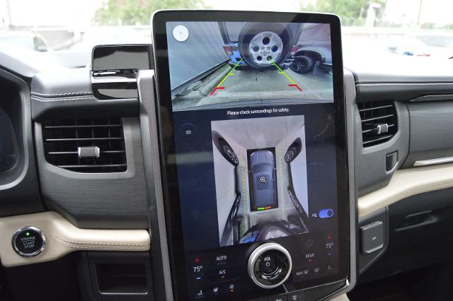 2022 Ford Expedition Vehicle Photo in Houston, TX 77090