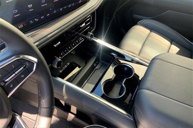 2025 Chevrolet Tahoe Vehicle Photo in TOPEKA, KS 66609-0000