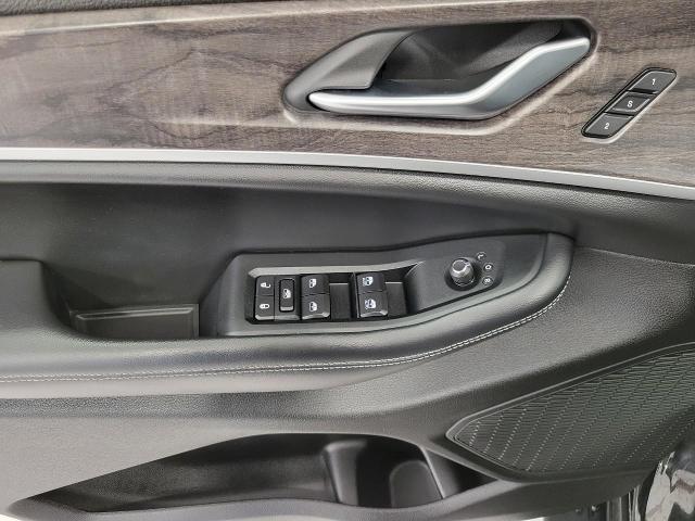 2023 Jeep Grand Cherokee L Vehicle Photo in MADISON, WI 53713-3220