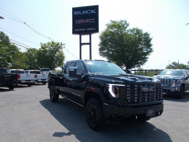 2025 GMC Sierra 2500 HD Vehicle Photo in LOWELL, MA 01852-4336