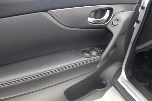 2015 Nissan Rogue Vehicle Photo in Green Bay, WI 54304