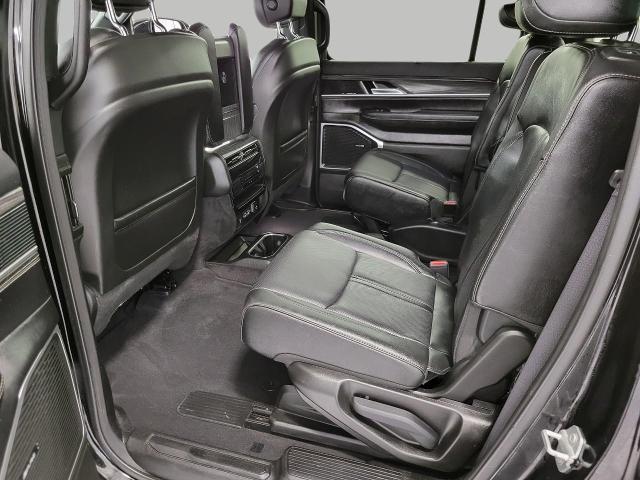 2023 Jeep Wagoneer Vehicle Photo in GREEN BAY, WI 54303-3330