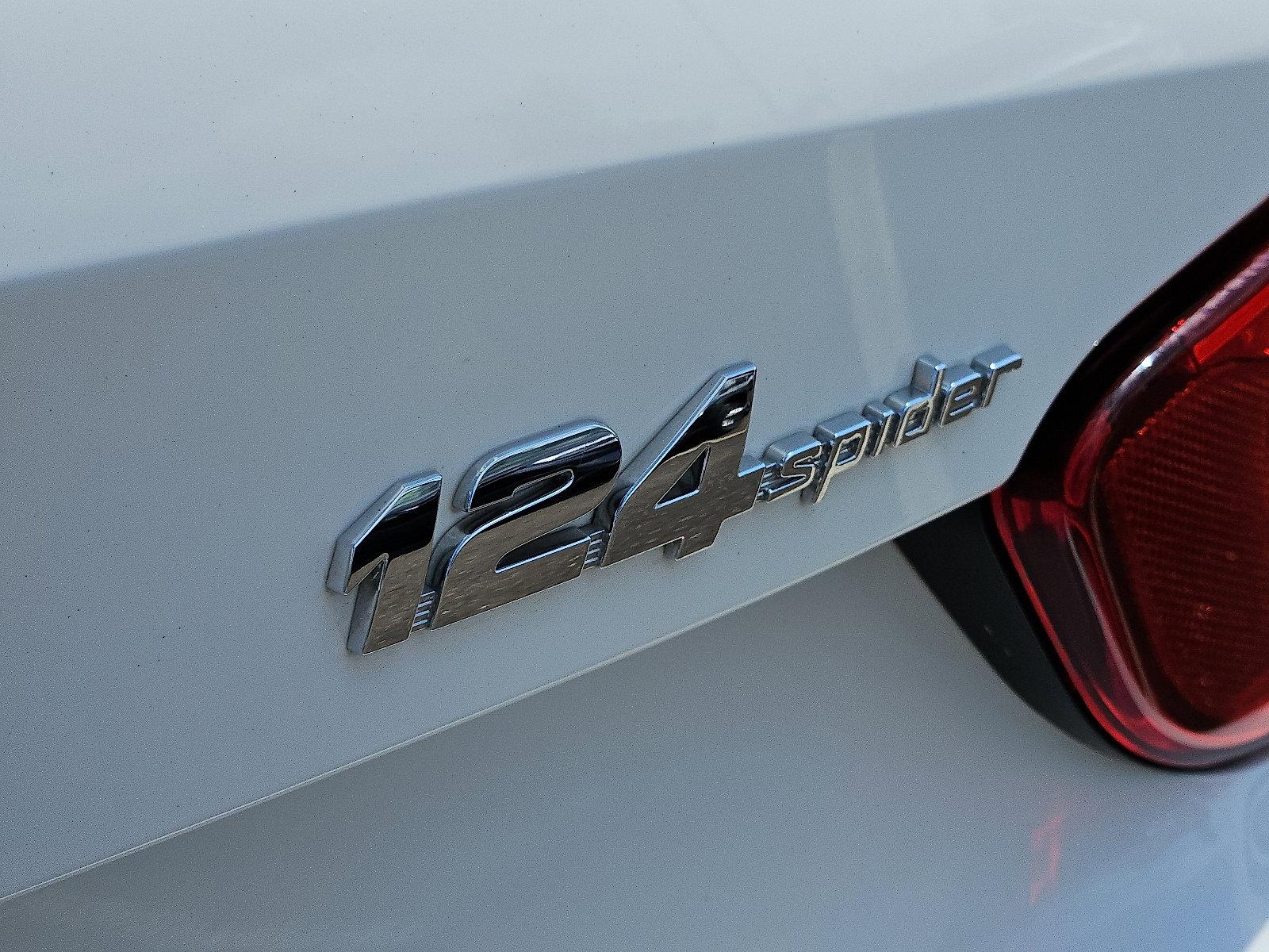 2018 FIAT 124 Spider Vehicle Photo in Trevose, PA 19053