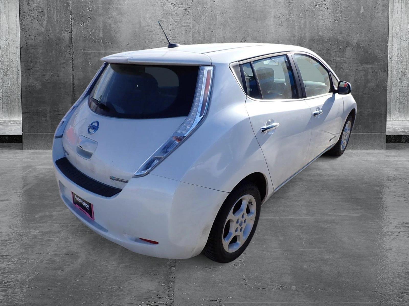 2013 Nissan LEAF Vehicle Photo in DENVER, CO 80221-3610