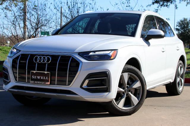 2024 Audi Q5 Vehicle Photo in SUGAR LAND, TX 77478