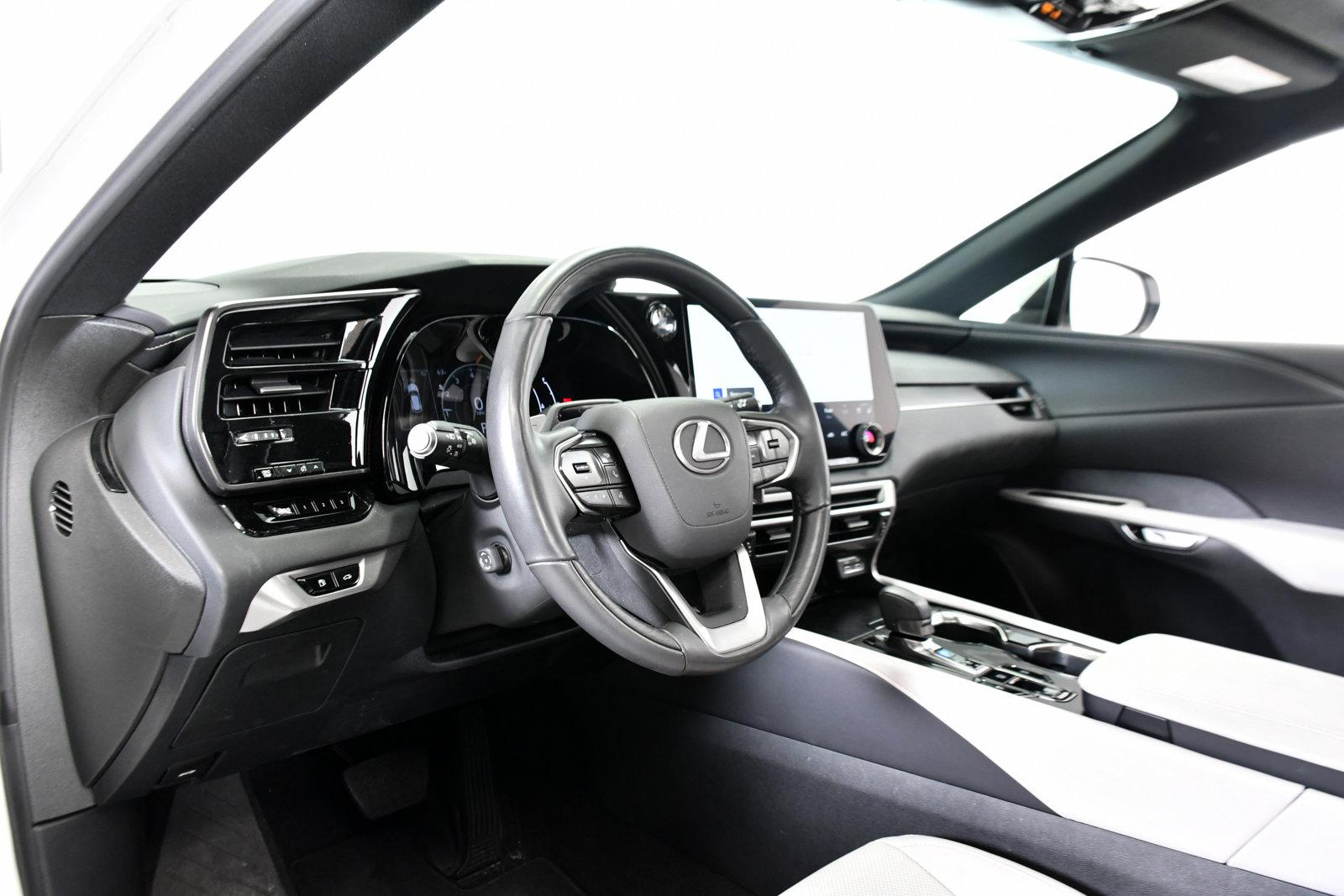 2024 Lexus RX 350 Vehicle Photo in DALLAS, TX 75235