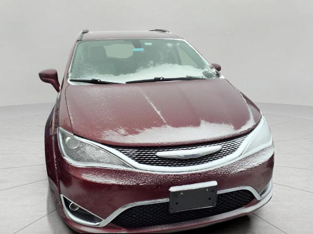 2017 Chrysler Pacifica Vehicle Photo in Oshkosh, WI 54904