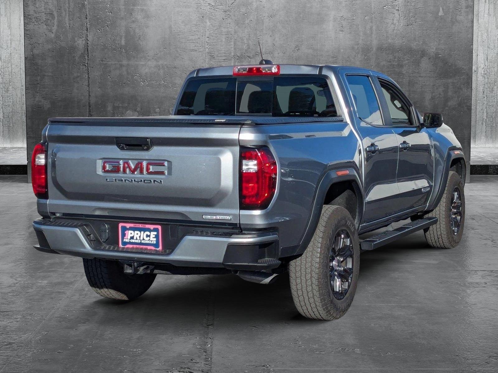 2023 GMC Canyon Vehicle Photo in VALENCIA, CA 91355-1705