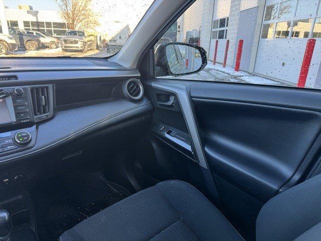 2018 Toyota RAV4 Vehicle Photo in Mechanicsburg, PA 17050-1707
