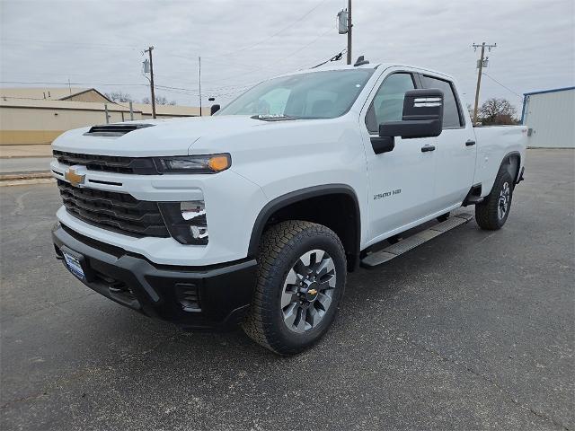 2025 Chevrolet Silverado 2500 HD Vehicle Photo in EASTLAND, TX 76448-3020