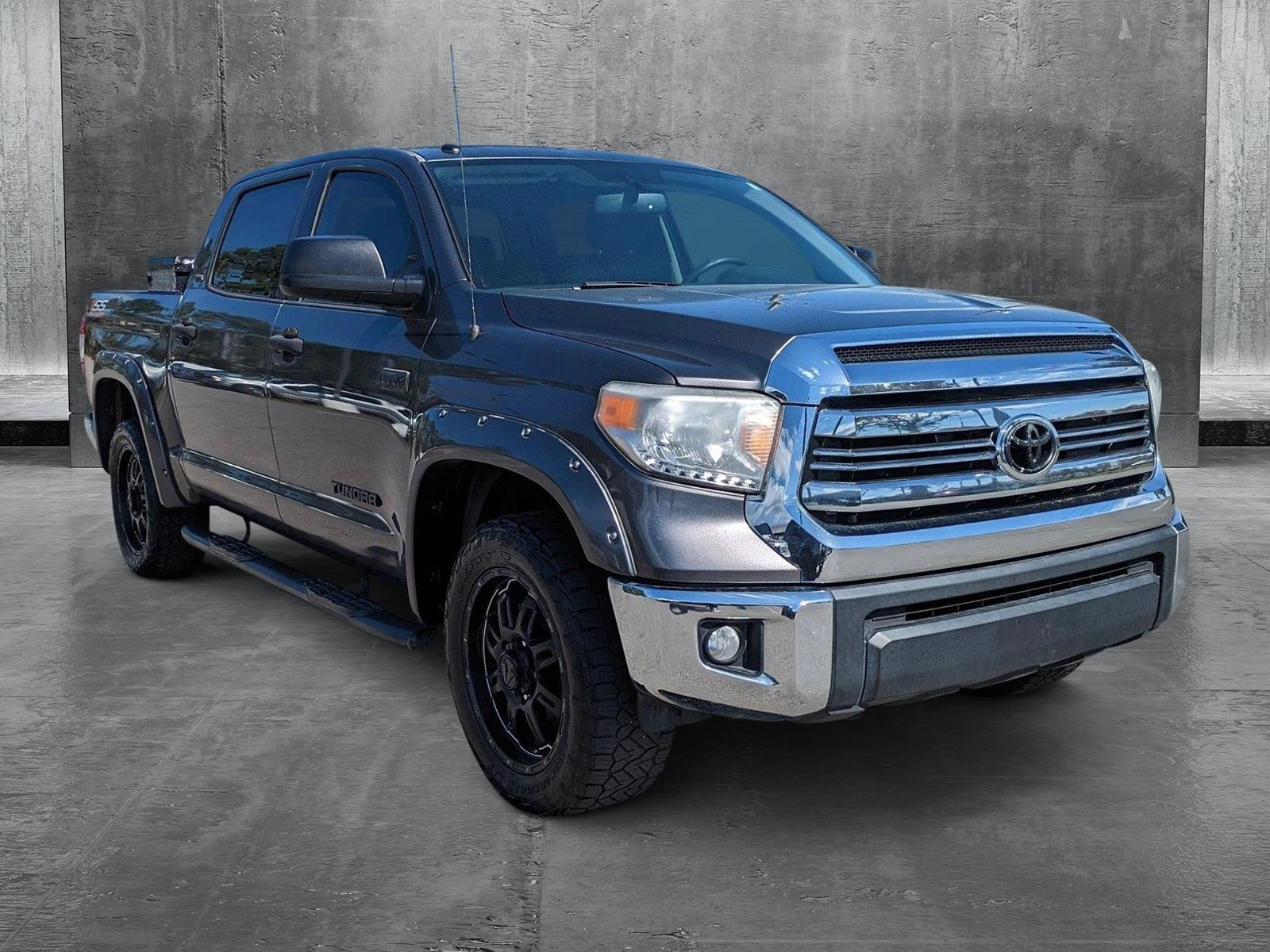 2016 Toyota Tundra 4WD Truck Vehicle Photo in Jacksonville, FL 32244