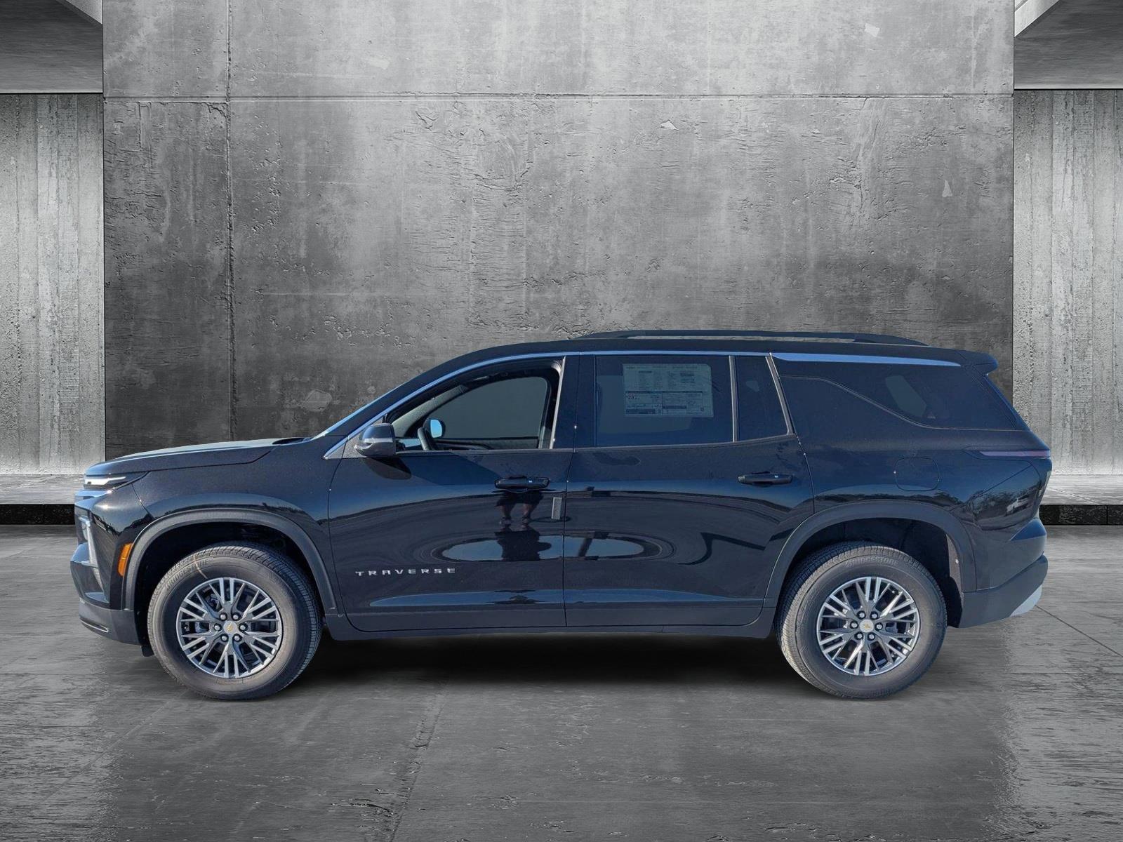 2025 Chevrolet Traverse Vehicle Photo in PEMBROKE PINES, FL 33024-6534