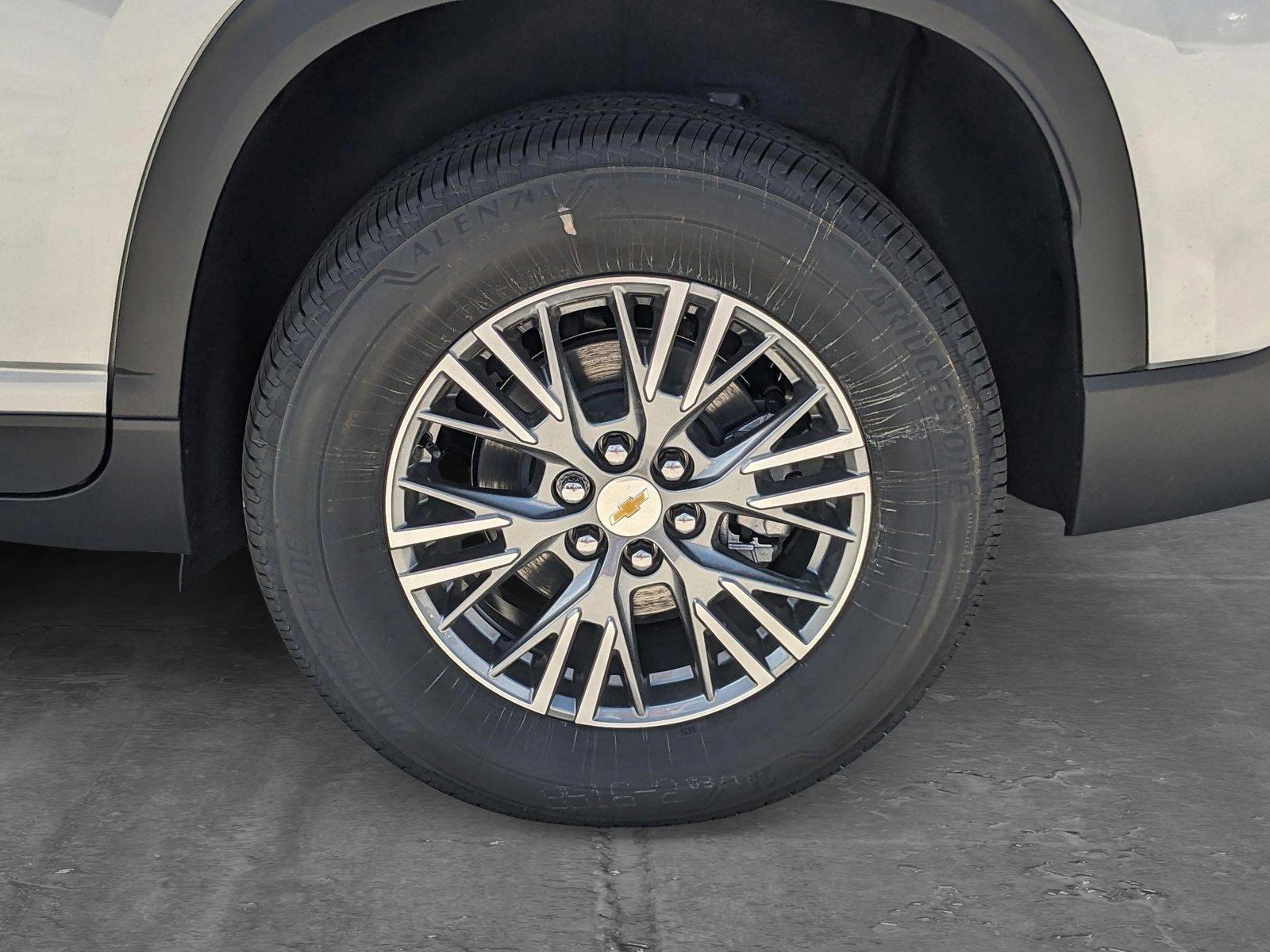 2025 Chevrolet Traverse Vehicle Photo in MIAMI, FL 33172-3015