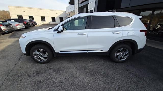 2022 Hyundai SANTA FE Vehicle Photo in Pleasant Hills, PA 15236