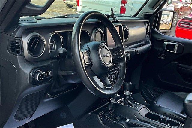 2021 Jeep Gladiator Vehicle Photo in TOPEKA, KS 66609-0000