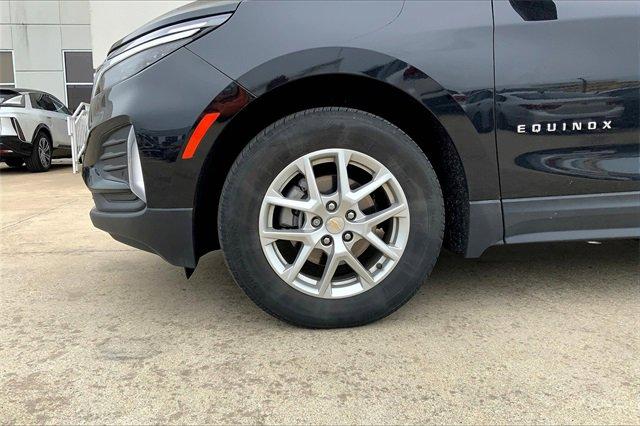 2022 Chevrolet Equinox Vehicle Photo in TOPEKA, KS 66609-0000