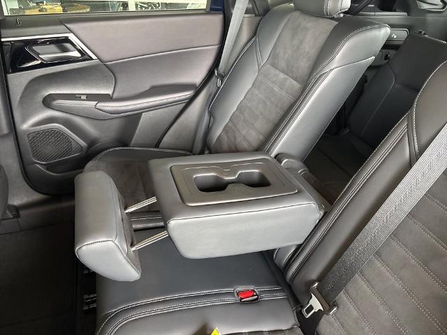 2023 Mitsubishi Outlander Vehicle Photo in MANHATTAN, KS 66502-5036