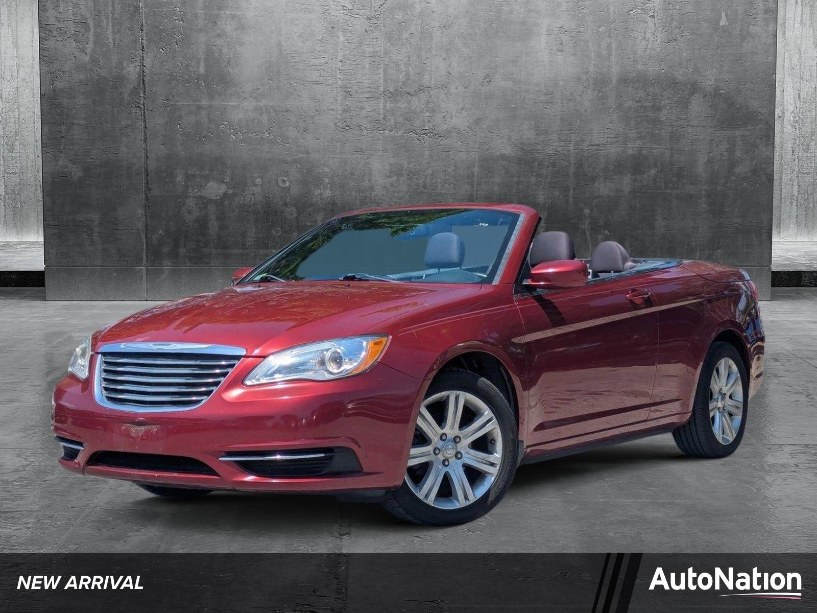 2014 Chrysler 200 Vehicle Photo in GREENACRES, FL 33463-3207