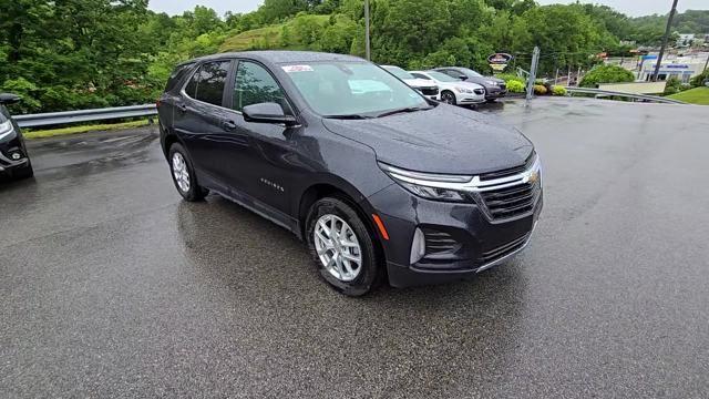 2022 Chevrolet Equinox Vehicle Photo in Pleasant Hills, PA 15236
