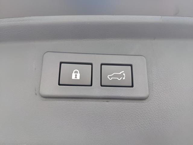 2025 Subaru Outback Vehicle Photo in Green Bay, WI 54304