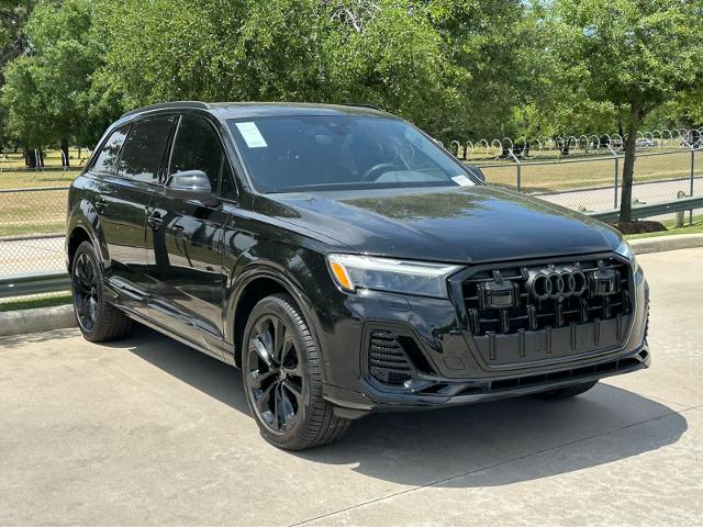 2025 Audi Q7 Vehicle Photo in HOUSTON, TX 77090