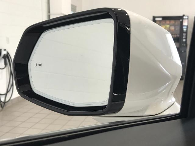 2022 Cadillac XT4 Vehicle Photo in GREEN BAY, WI 54303-3330