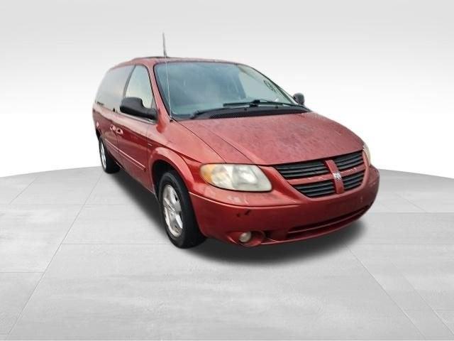 2005 Dodge Caravan Vehicle Photo in Fishers, IN 46038