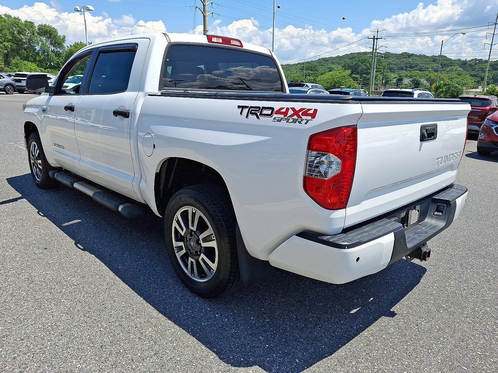 2018 Toyota Tundra 4WD Vehicle Photo in BETHLEHEM, PA 18017-9401