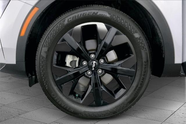 2023 Kia Sportage Vehicle Photo in Lees Summit, MO 64086