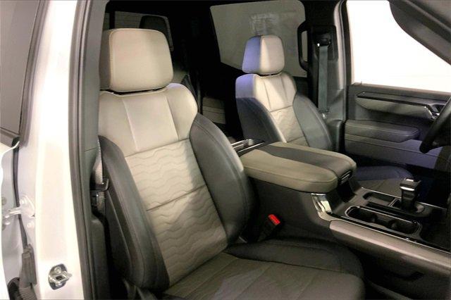 2025 Chevrolet Silverado 1500 Vehicle Photo in KANSAS CITY, MO 64114-4502