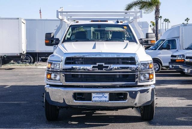 2023 Chevrolet Silverado Chassis Cab Vehicle Photo in VENTURA, CA 93003-8585