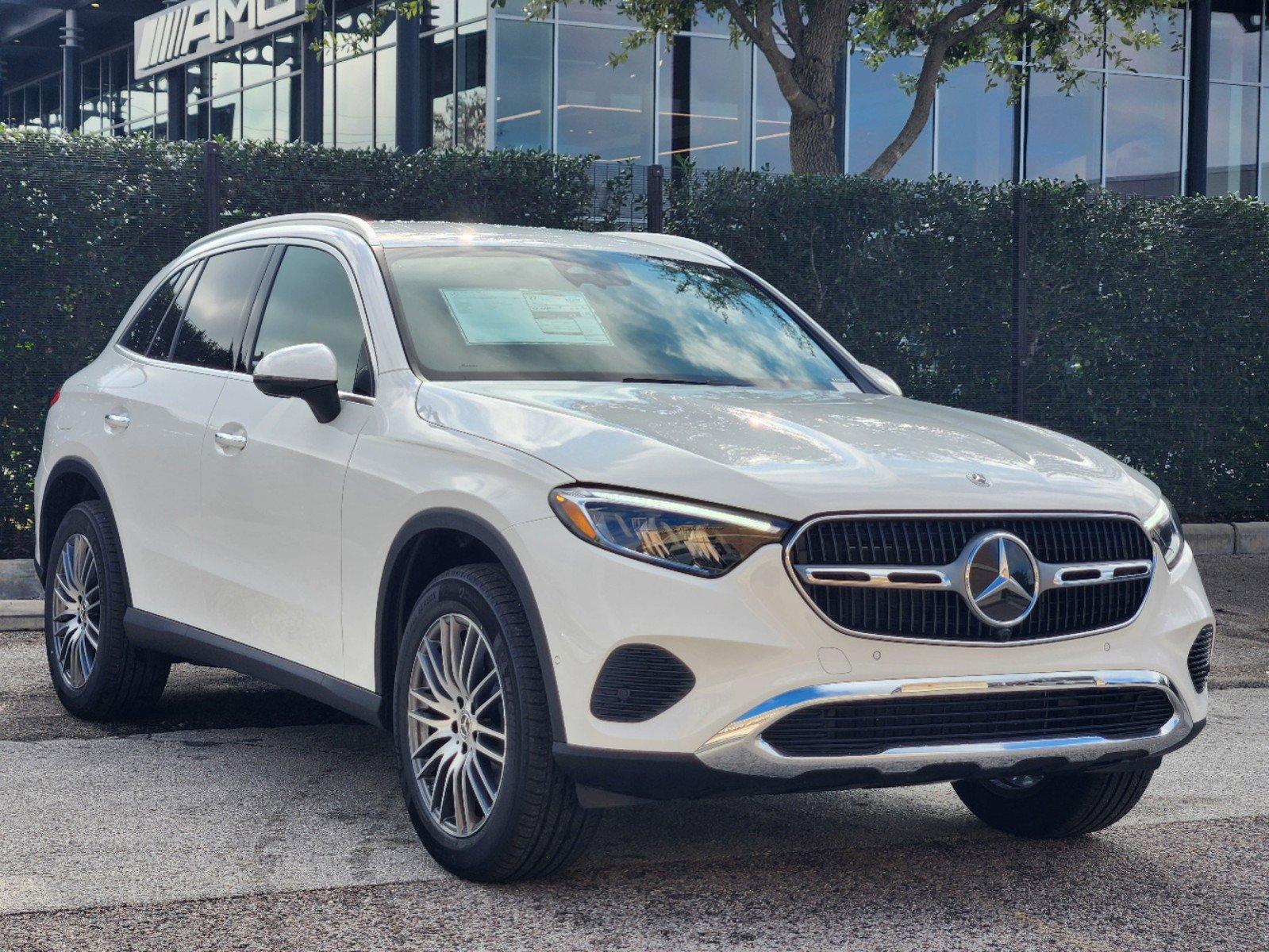 2025 Mercedes-Benz GLC Vehicle Photo in HOUSTON, TX 77079